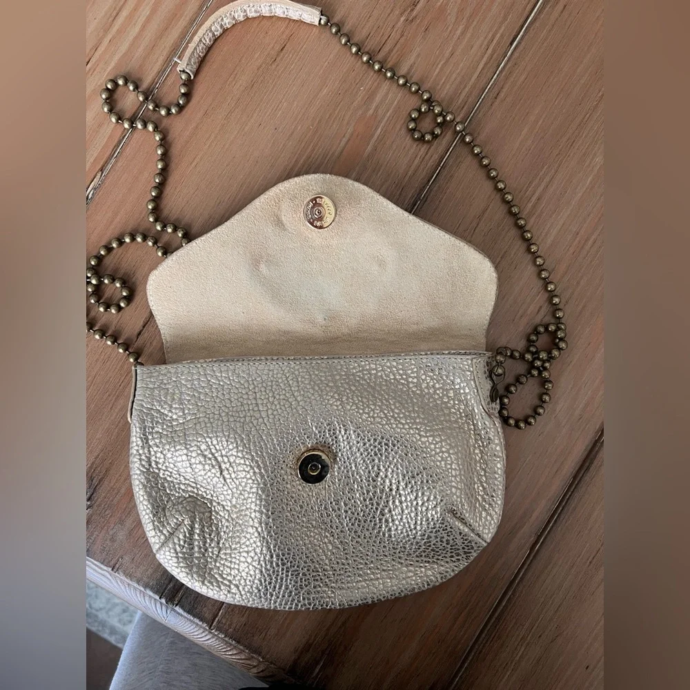 Leatherock Crossbody Bag - Picture 4 of 10